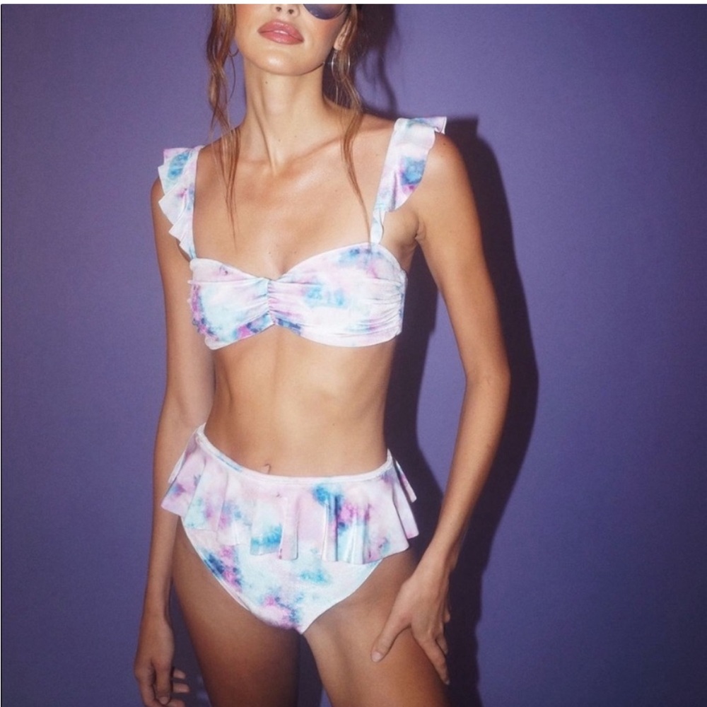 NWT Beach Riot Bikini Set Poppy Top Daisy Ruffle Bottoms Size L